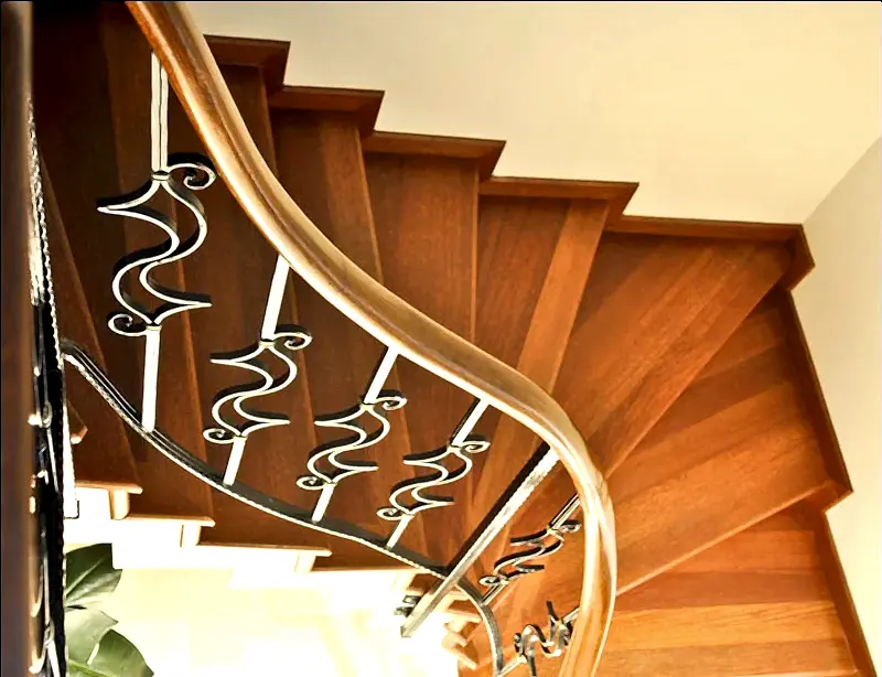 Prestige Ahşap Merdiven & Küpeşte