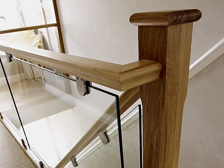 Cam korkuluk üstü ahşap küpeşte uygulaması