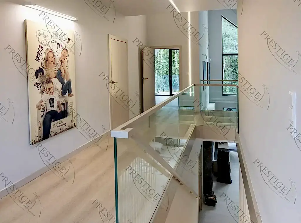 can korkuluklu ev içi merdiven modeli