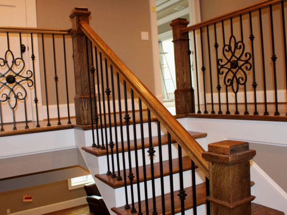 Demir Korkuluk Üstü Ahşap Küpeşte