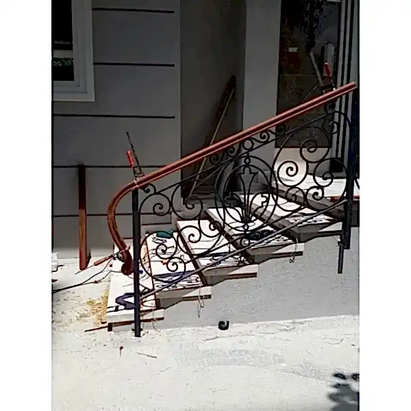 Dış Mekan Küpeşte Apartman Giriş