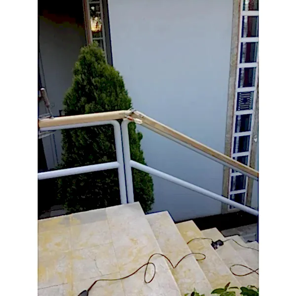 Dış Mekan Küpeşte Uygulaması