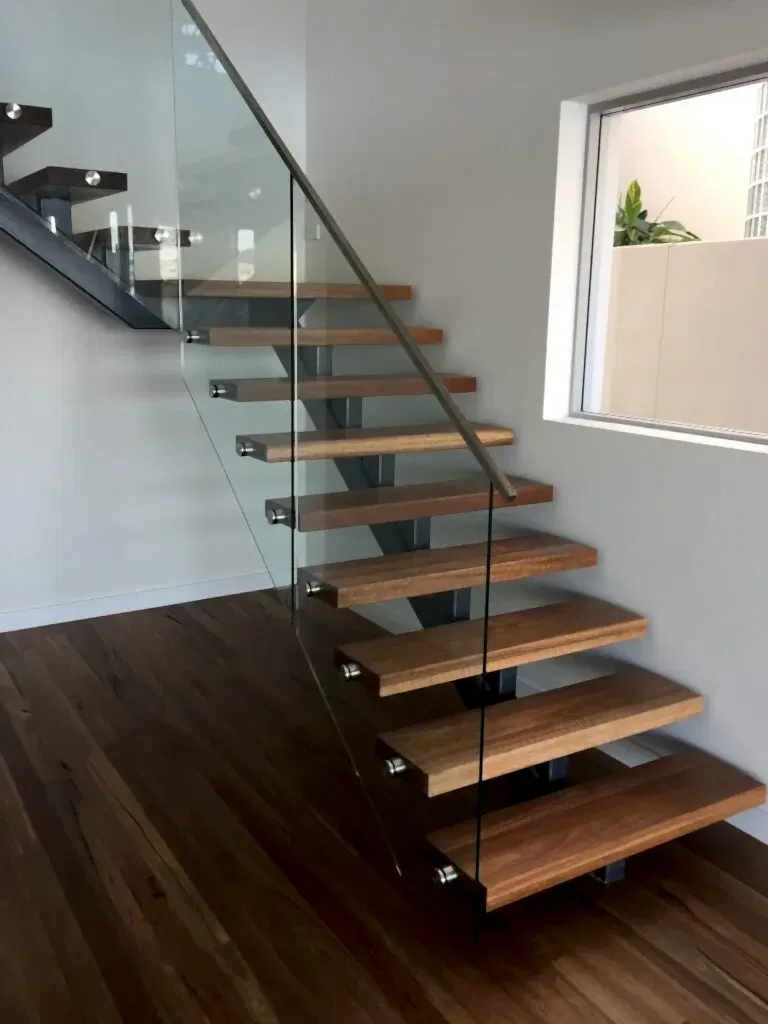 Konsol Merdiven Lamine