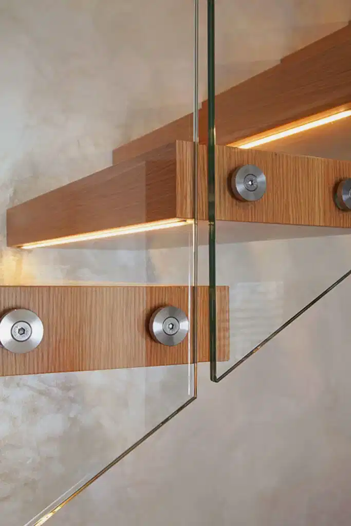 Uçan merdiven yapımı